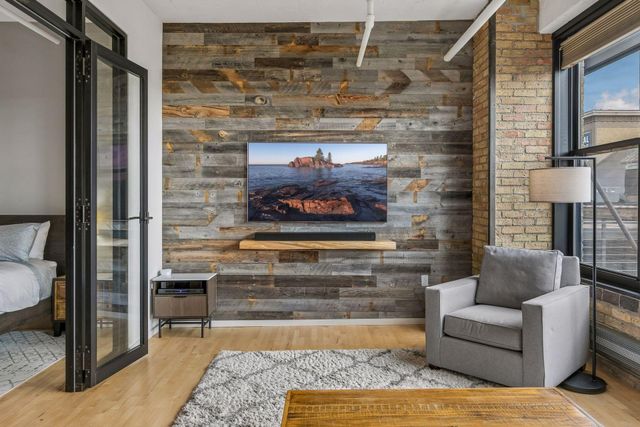290 Market Street 616, Minneapolis, MN 55405