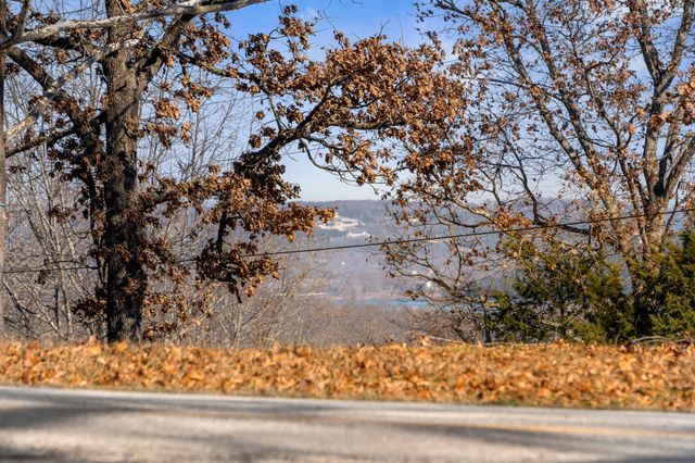 2012 State Hwy H, Lampe, MO 65681