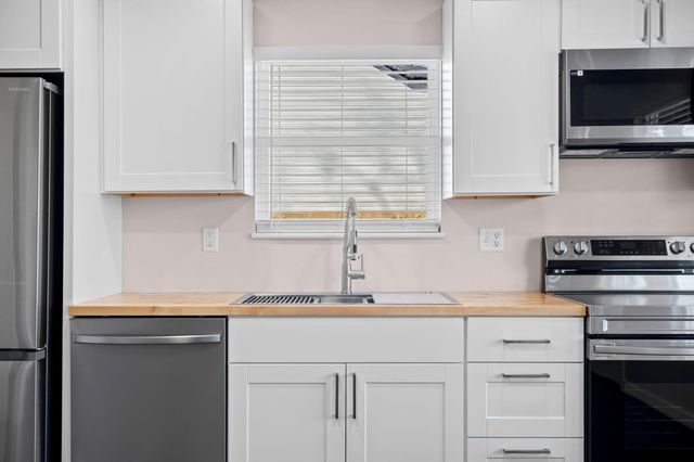 2012 State Hwy H, Lampe, MO 65681