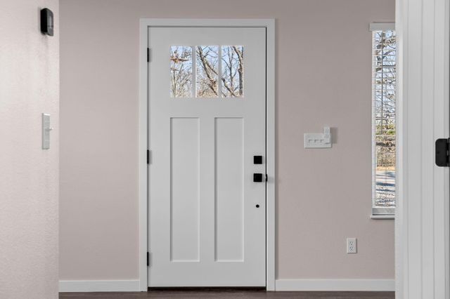 2012 State Hwy H, Lampe, MO 65681