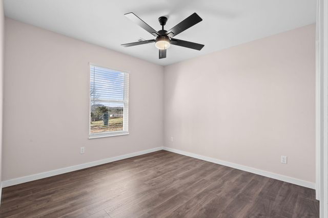 2012 State Hwy H, Lampe, MO 65681