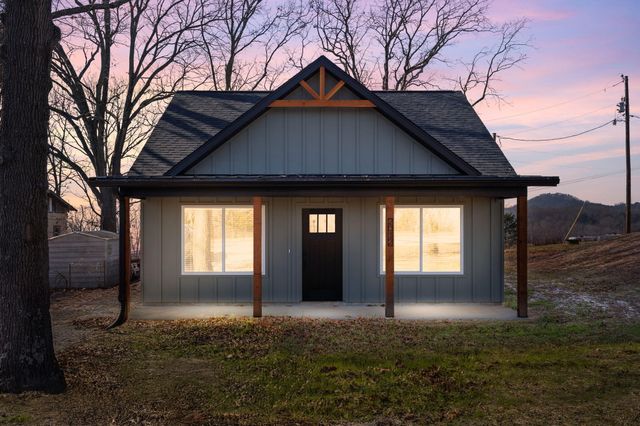 2012 State Hwy H, Lampe, MO 65681