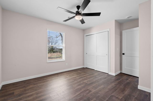 2012 State Hwy H, Lampe, MO 65681