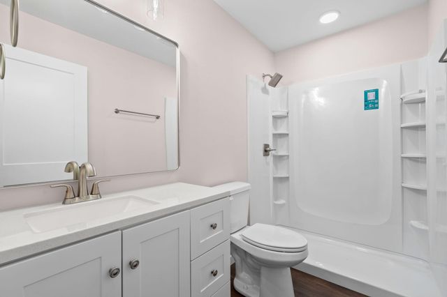 2012 State Hwy H, Lampe, MO 65681