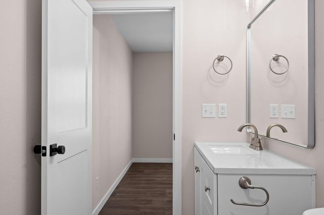 2012 State Hwy H, Lampe, MO 65681