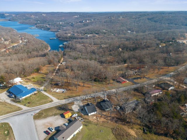 2012 State Hwy H, Lampe, MO 65681