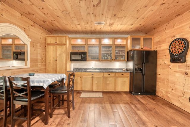 70 Martys Drive, Blairsville, GA 30512