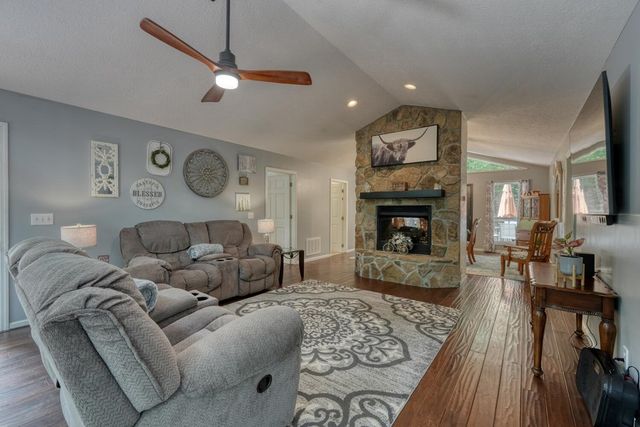 70 Martys Drive, Blairsville, GA 30512