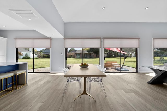 22 Charleston Street N, Sugar Land, TX 77478