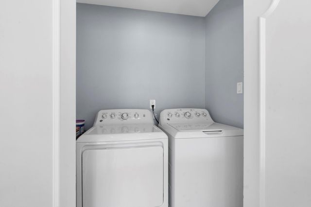 22 Charleston Street N, Sugar Land, TX 77478