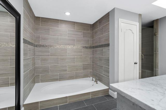 22 Charleston Street N, Sugar Land, TX 77478