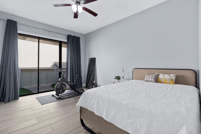 22 Charleston Street N, Sugar Land, TX 77478