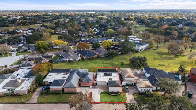 22 Charleston Street N, Sugar Land, TX 77478