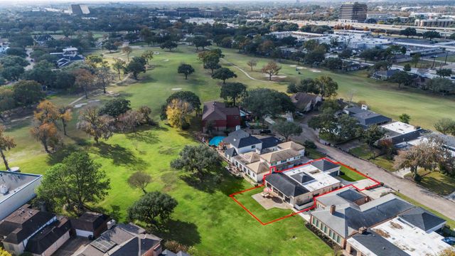 22 Charleston Street N, Sugar Land, TX 77478