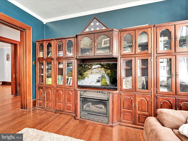 1707 MAHANTONGO ST, Pottsville, PA 17901