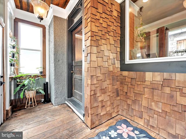1707 MAHANTONGO ST, Pottsville, PA 17901