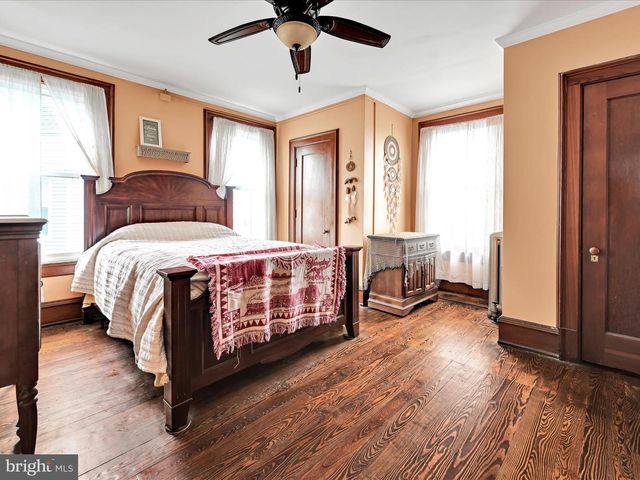 1707 MAHANTONGO ST, Pottsville, PA 17901