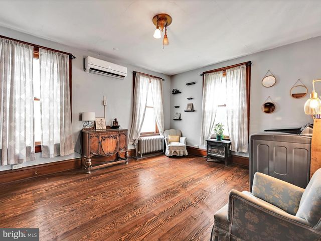 1707 MAHANTONGO ST, Pottsville, PA 17901