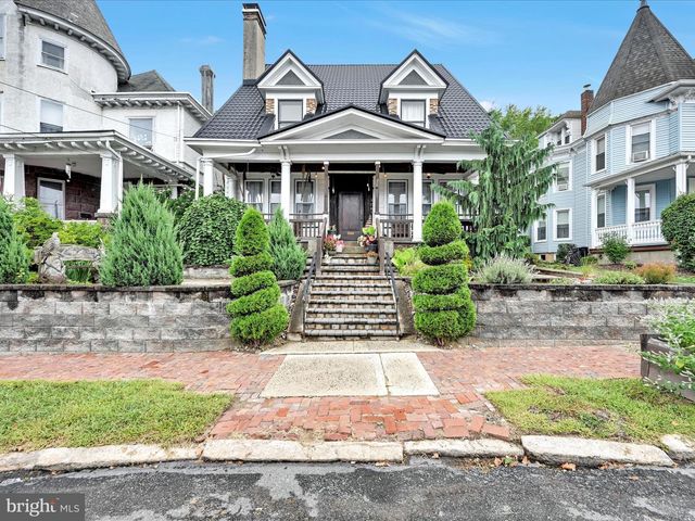 1707 MAHANTONGO ST, Pottsville, PA 17901