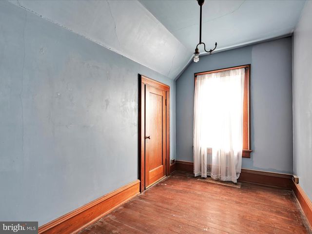 1707 MAHANTONGO ST, Pottsville, PA 17901