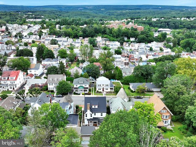 1707 MAHANTONGO ST, Pottsville, PA 17901