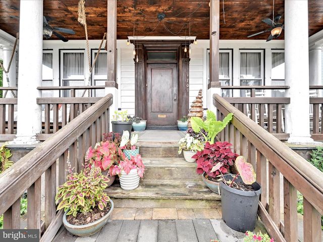 1707 MAHANTONGO ST, Pottsville, PA 17901