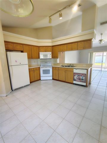 3248 SAWGRASS CREEK CIRCLE, St Cloud, FL 34772