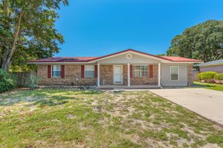 9 Oak Lane, Shalimar, FL 32579