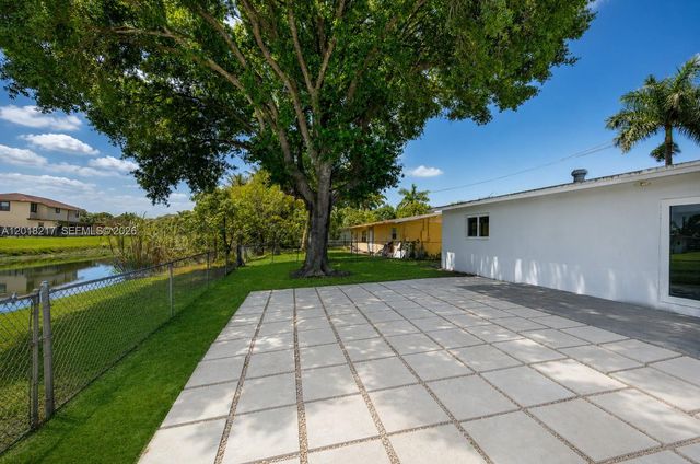 1530 NW 47th Ave, Lauderhill, FL 33313