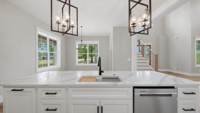 185 River Bluffs Drive, Jasper, TN 37347