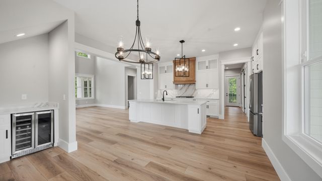 185 River Bluffs Drive, Jasper, TN 37347