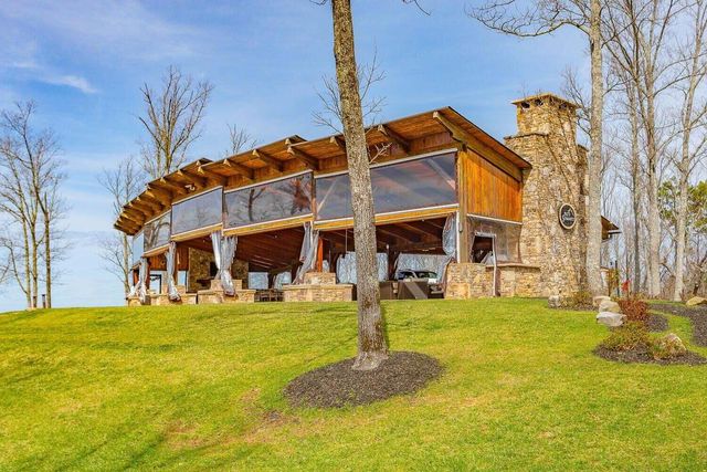185 River Bluffs Drive, Jasper, TN 37347
