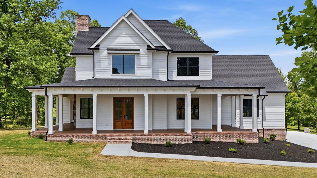 185 River Bluffs Drive, Jasper, TN 37347