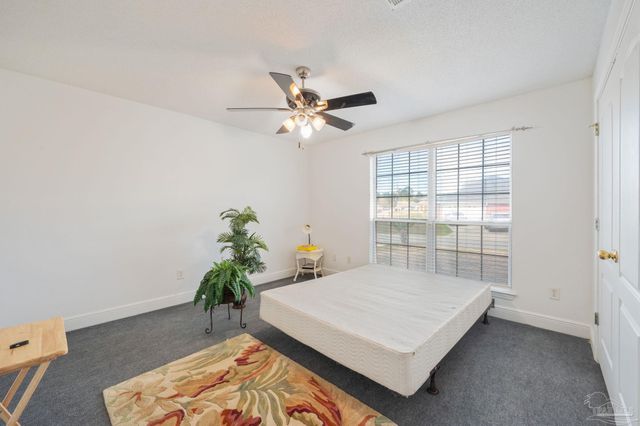 7220 Annandale Dr, Pensacola, FL 32526