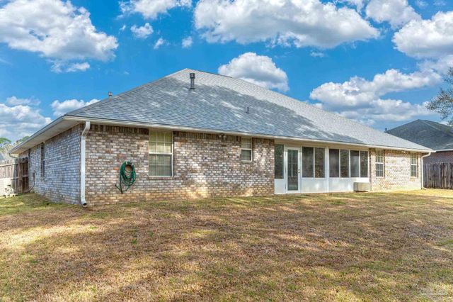 7220 Annandale Dr, Pensacola, FL 32526