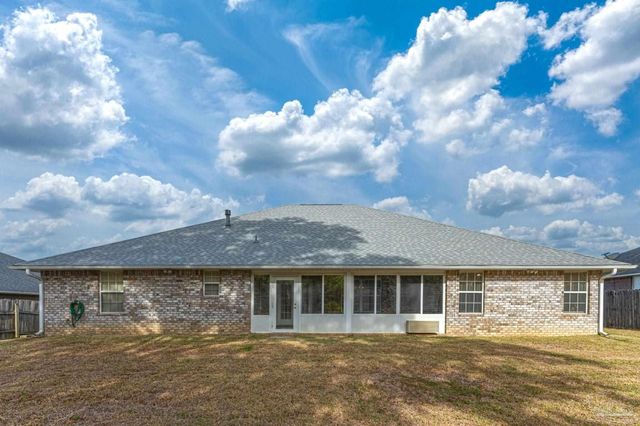 7220 Annandale Dr, Pensacola, FL 32526