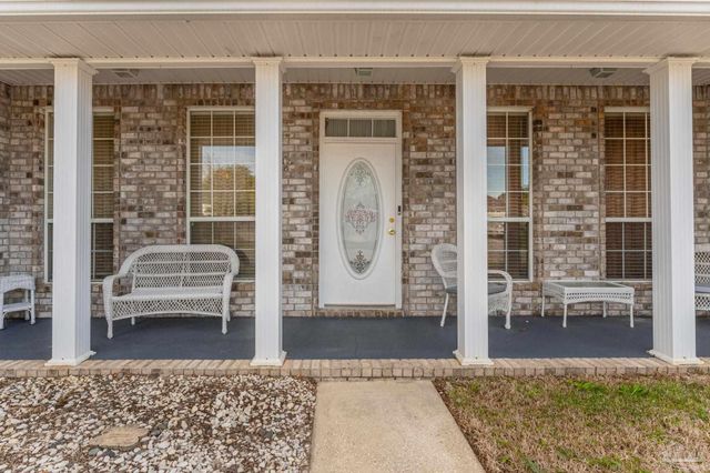 7220 Annandale Dr, Pensacola, FL 32526