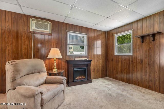 5 Redwood Terrace, Hazlet, NJ 07730