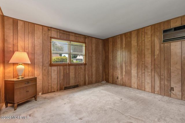 5 Redwood Terrace, Hazlet, NJ 07730