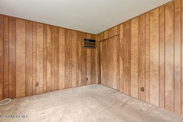 5 Redwood Terrace, Hazlet, NJ 07730