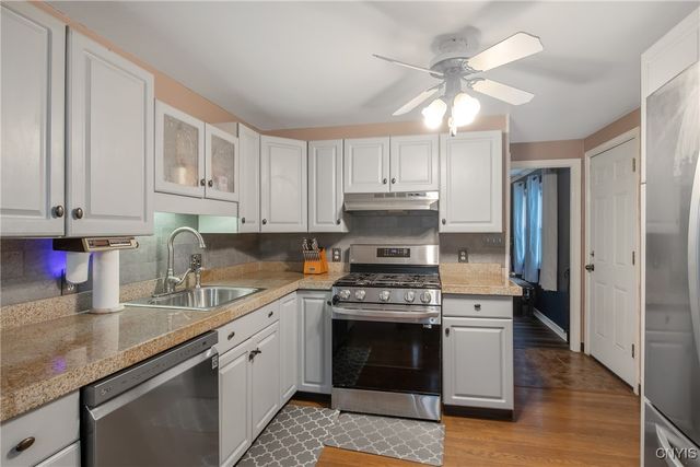 329 Belmore Drive, Clay, NY 13212