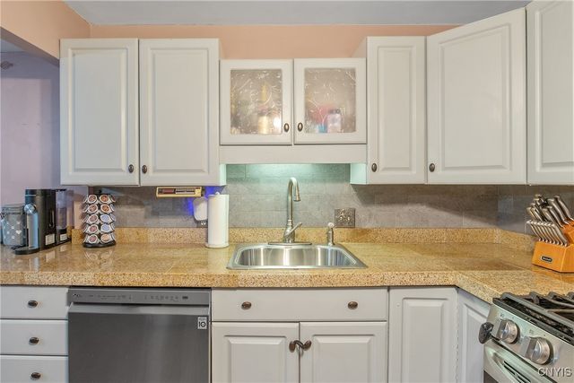 329 Belmore Drive, Clay, NY 13212