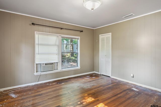 2622 Oak Ln, Tyler, TX 75701