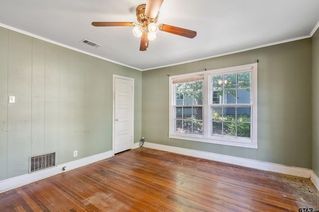 2622 Oak Ln, Tyler, TX 75701