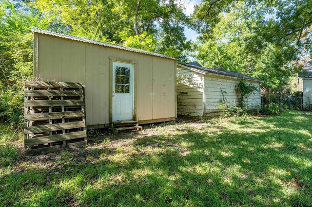 2622 Oak Ln, Tyler, TX 75701