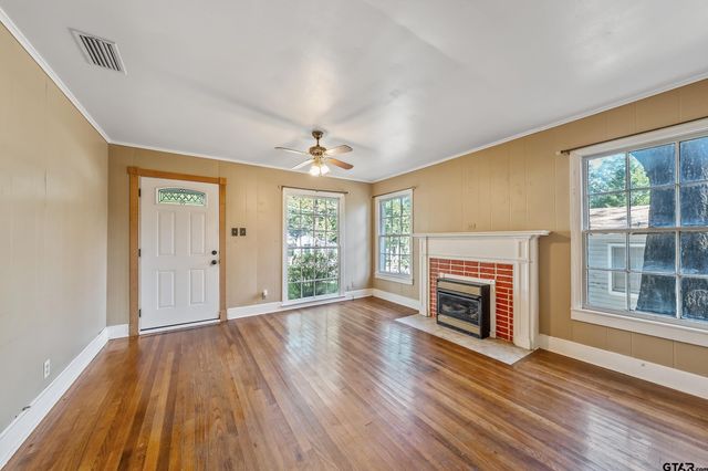 2622 Oak Ln, Tyler, TX 75701