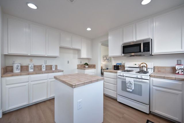 2461 Martin Anthony Ct, Tracy, CA 95377