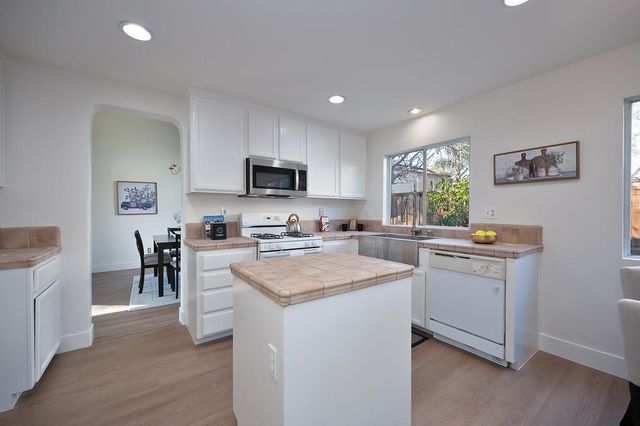 2461 Martin Anthony Ct, Tracy, CA 95377