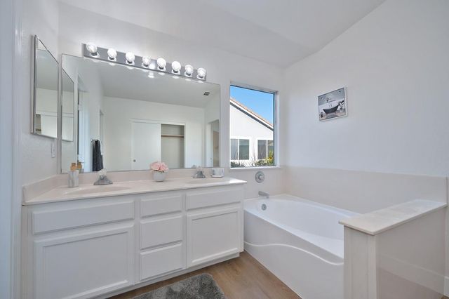 2461 Martin Anthony Ct, Tracy, CA 95377