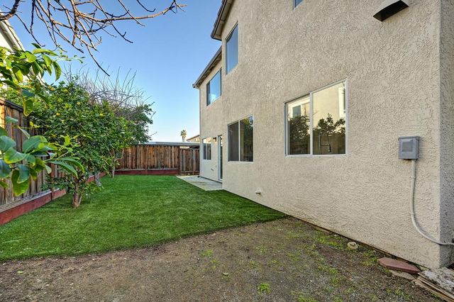 2461 Martin Anthony Ct, Tracy, CA 95377